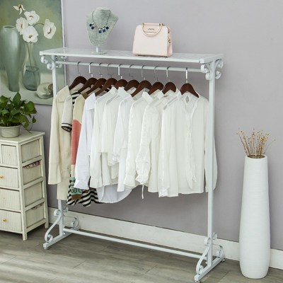 歐式鐵藝衣帽架 臥室中的時尚創意與實用融合